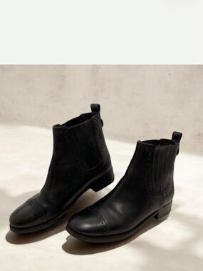 Tory Burch Genuine Leather Black Ankle Boots Size 7.5